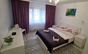 La Fluturi Apartament