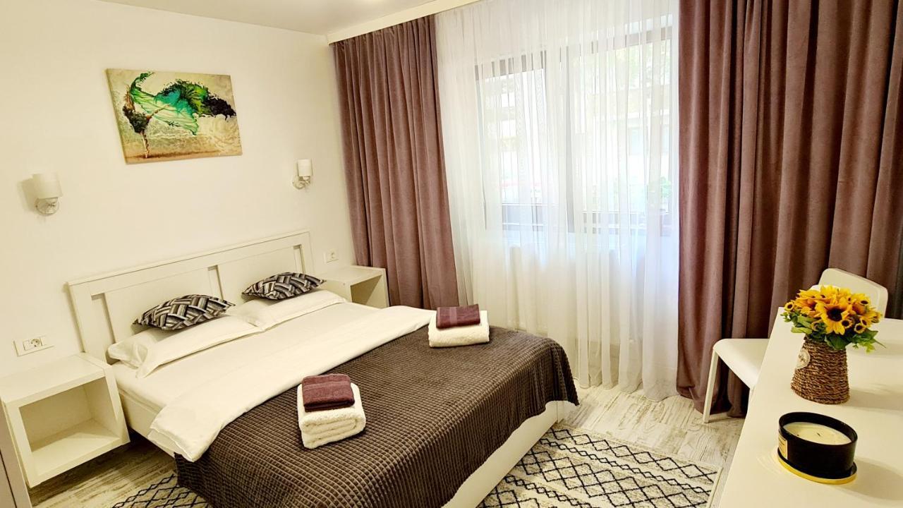 Апартаменти La Fluturi Apartament Сучава Екстер'єр фото